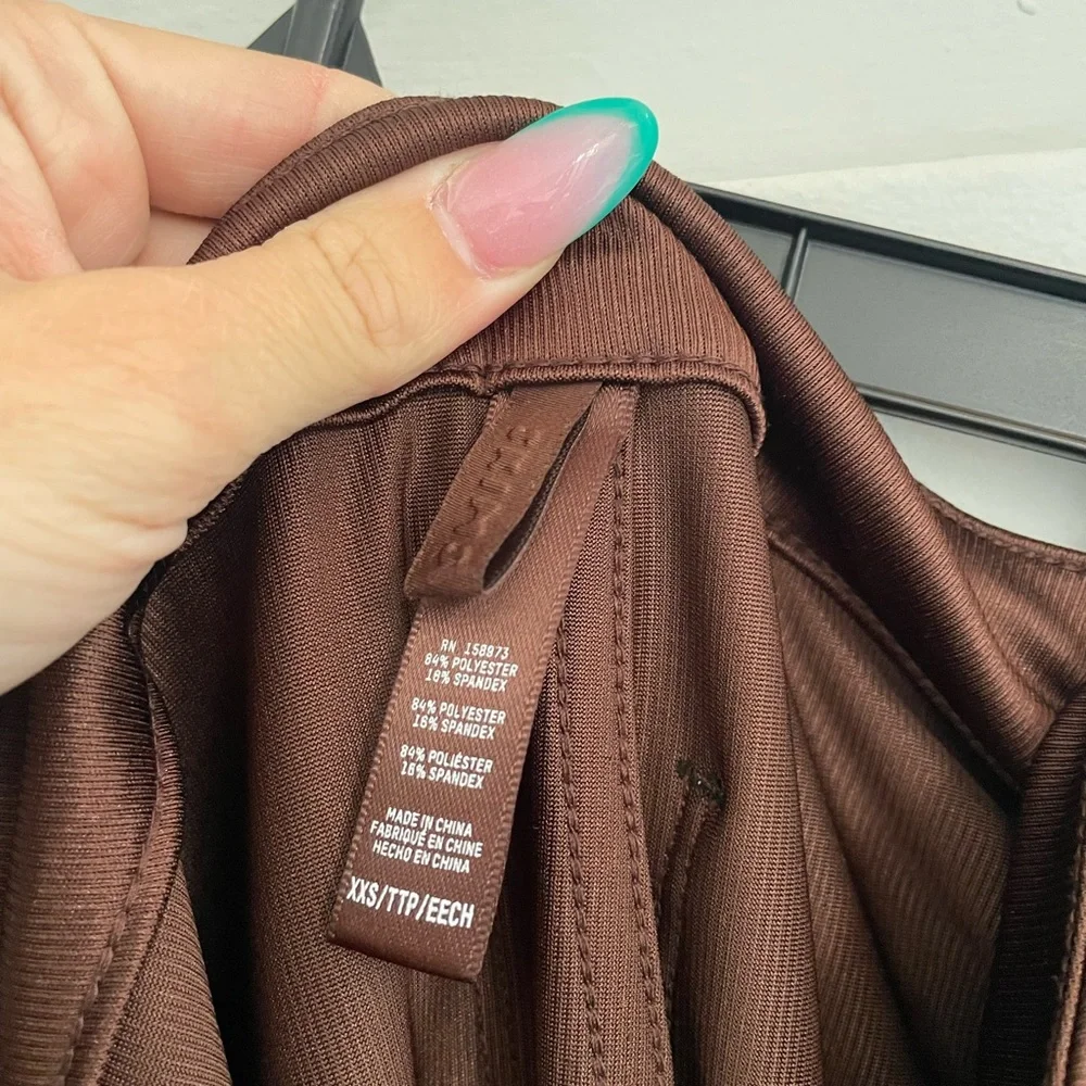 SKIMS Cocoa Disco Skinny Pants - Picture 6 of 7